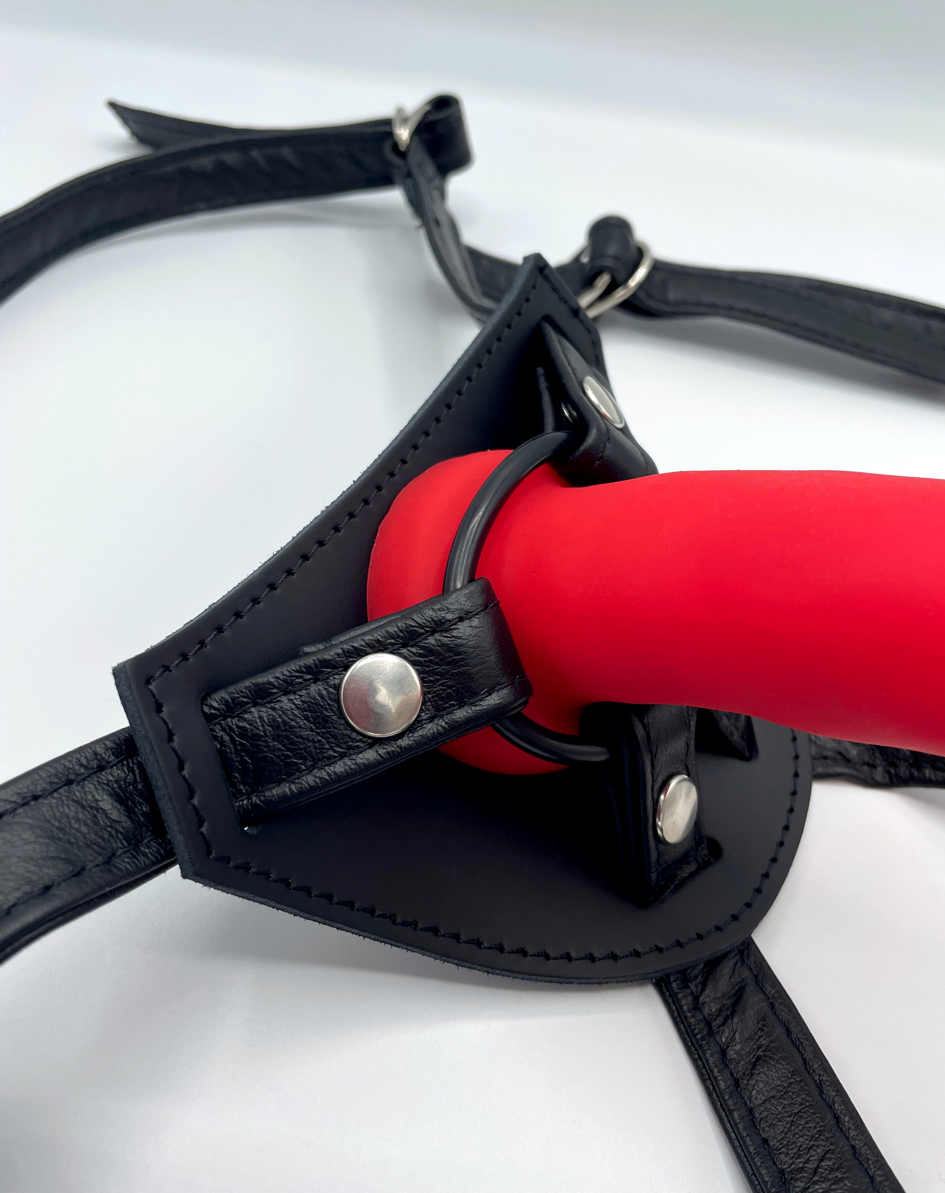 Dildo harness strap on black for pegging