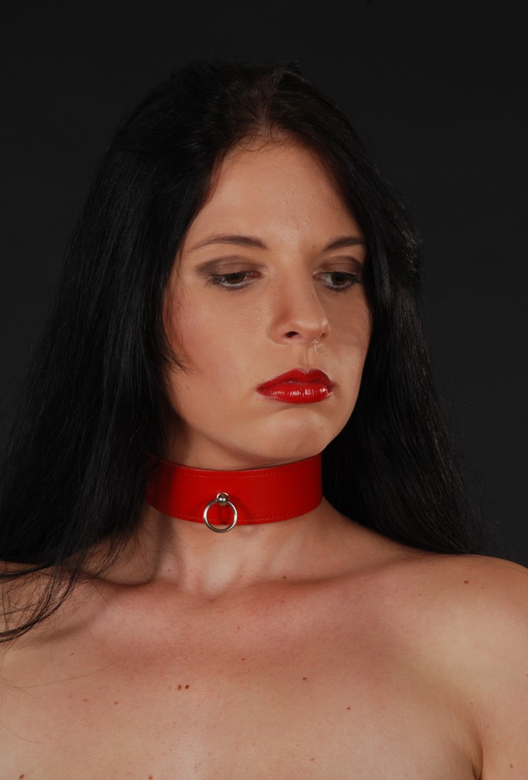 Collar "Passion" with the Ring of O