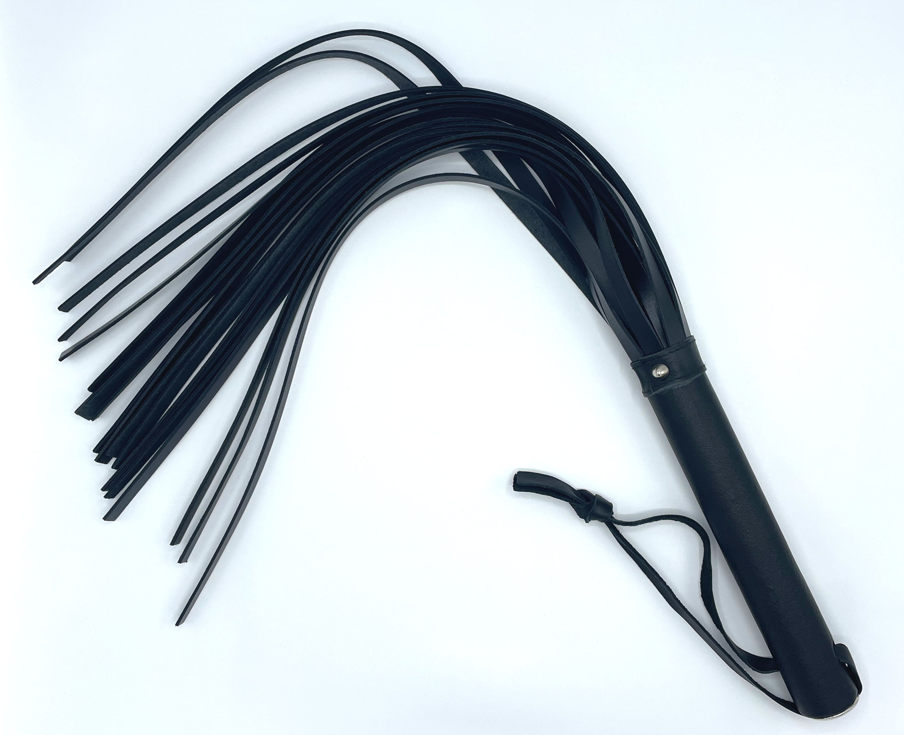 Leather whip with wide straps