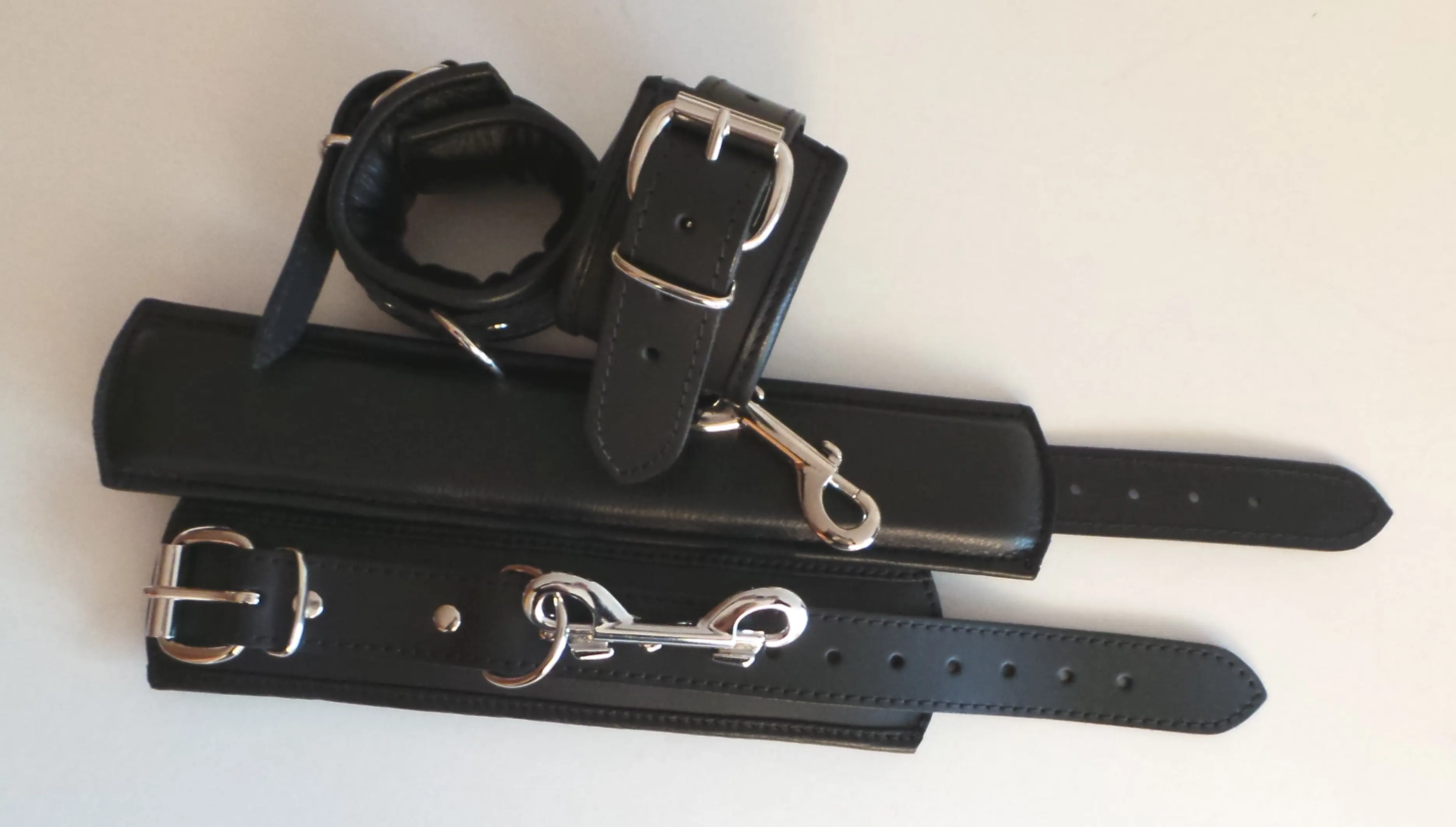 Hand & Foot Cuffs Set at a special price