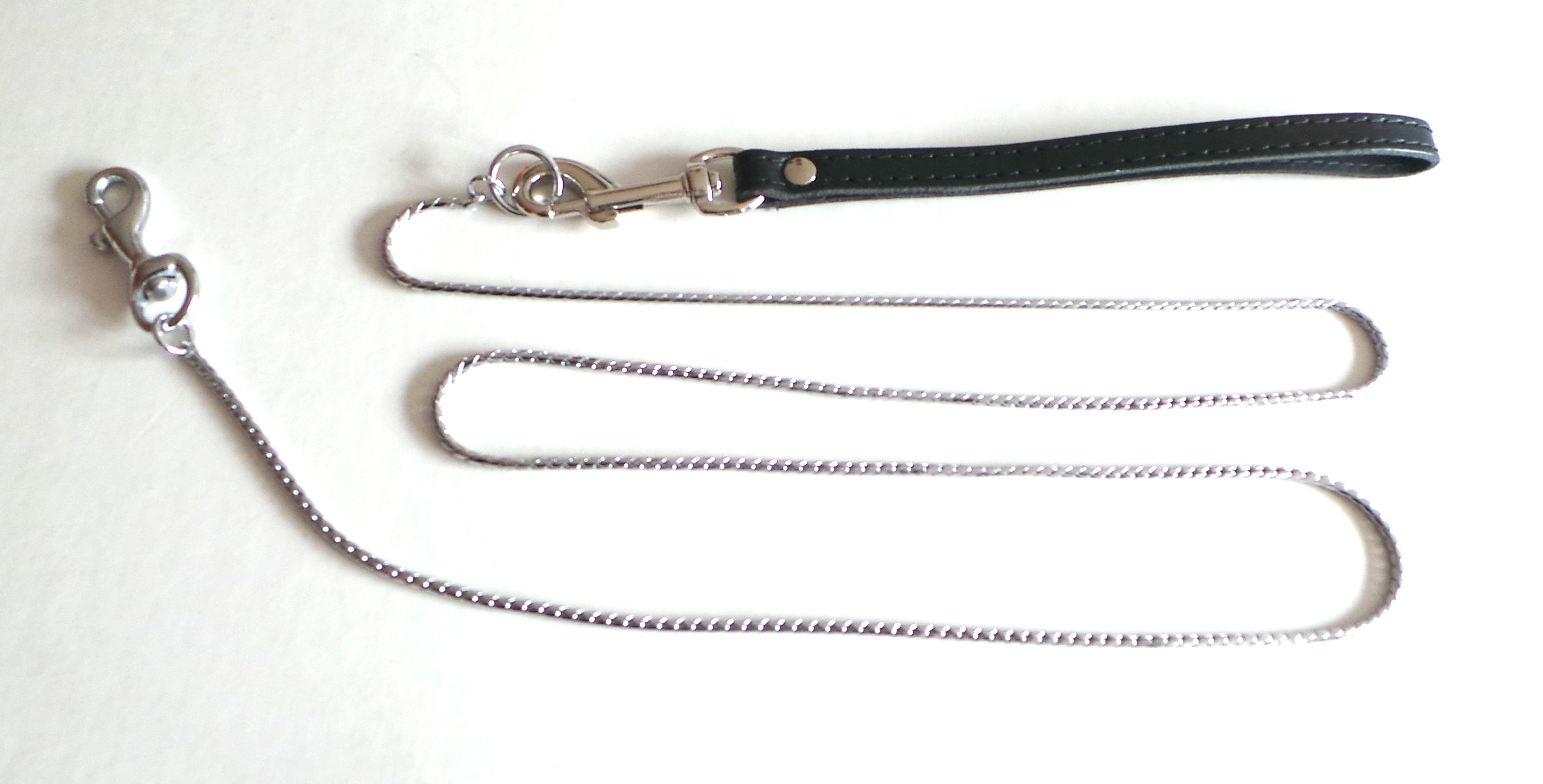 delicate lead line