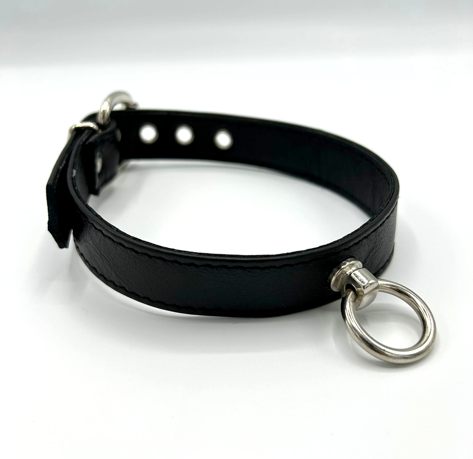 Collar with Ring of O