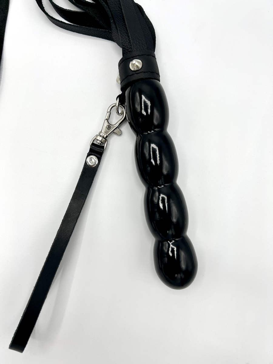 Petting whip