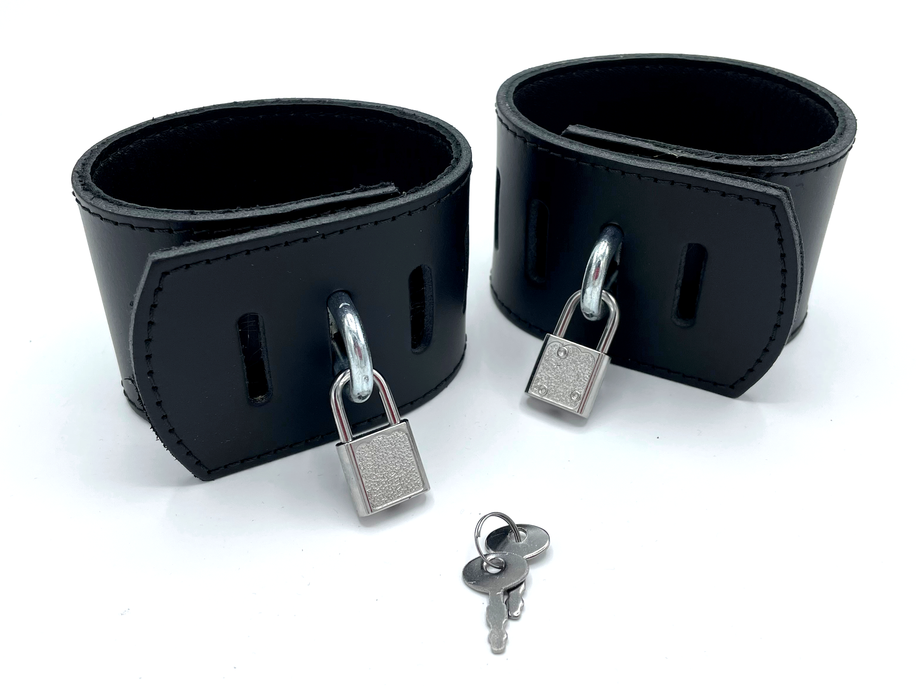 lockable handcuffs with locks