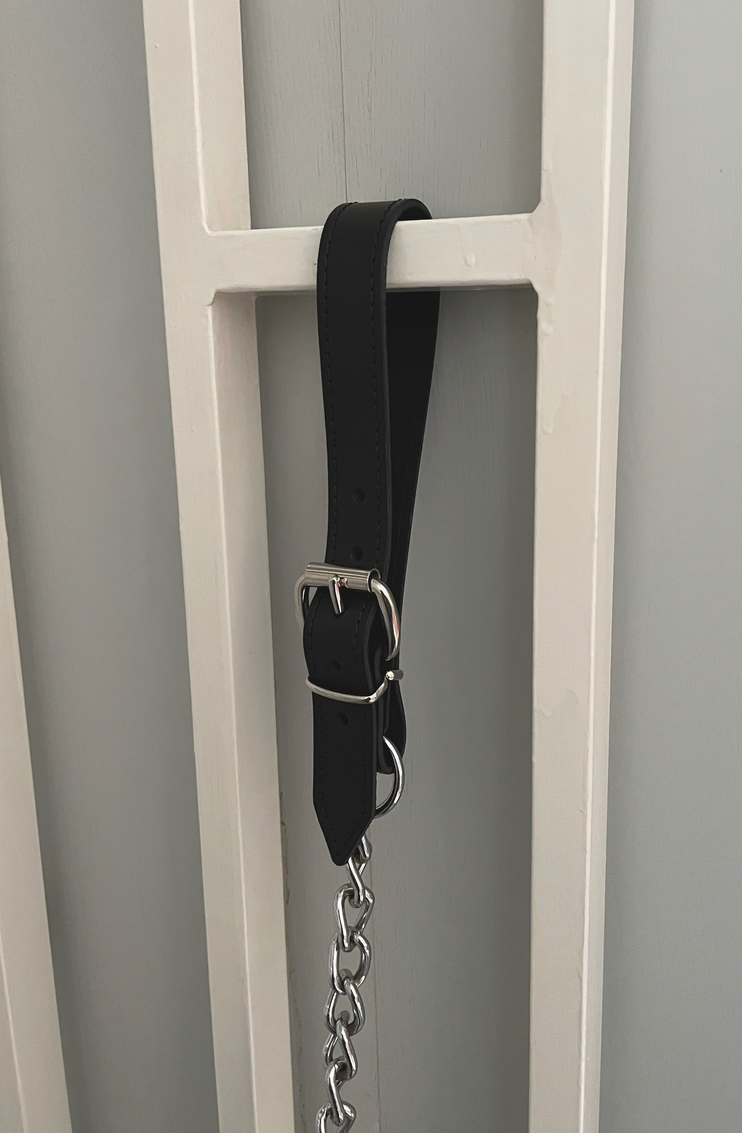 Indestructible guide line with hand strap for opening