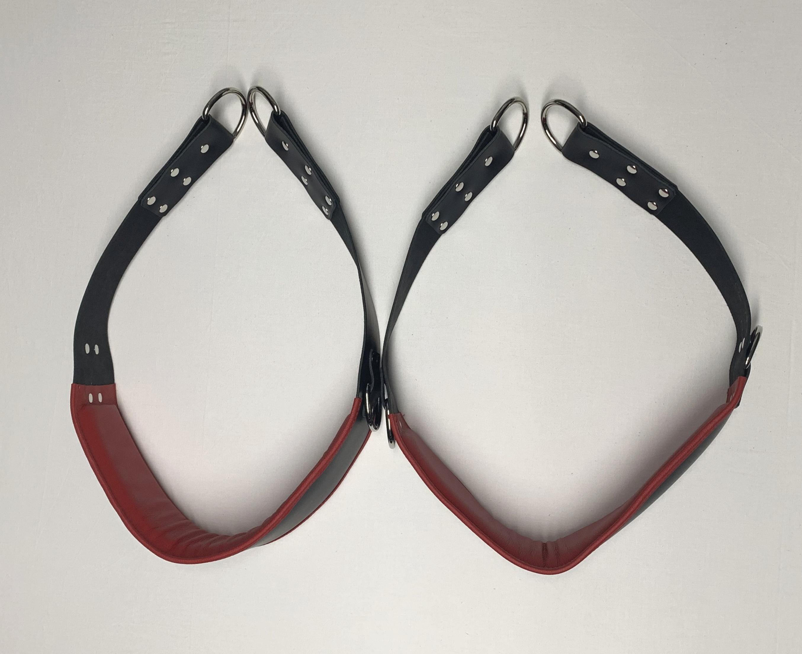 padded leg loops inside red